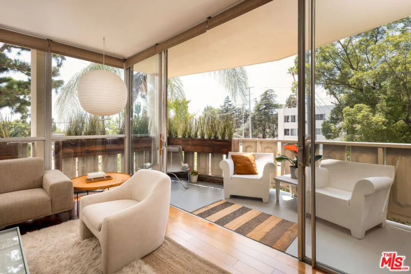 4455 Los Feliz Boulevard #207 photo 20