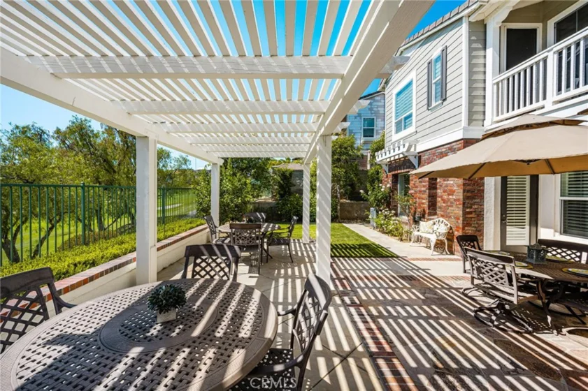 4001 Balmoral photo 32