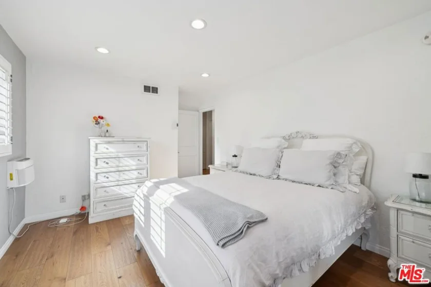 1831 Prosser Avenue #304 photo 14