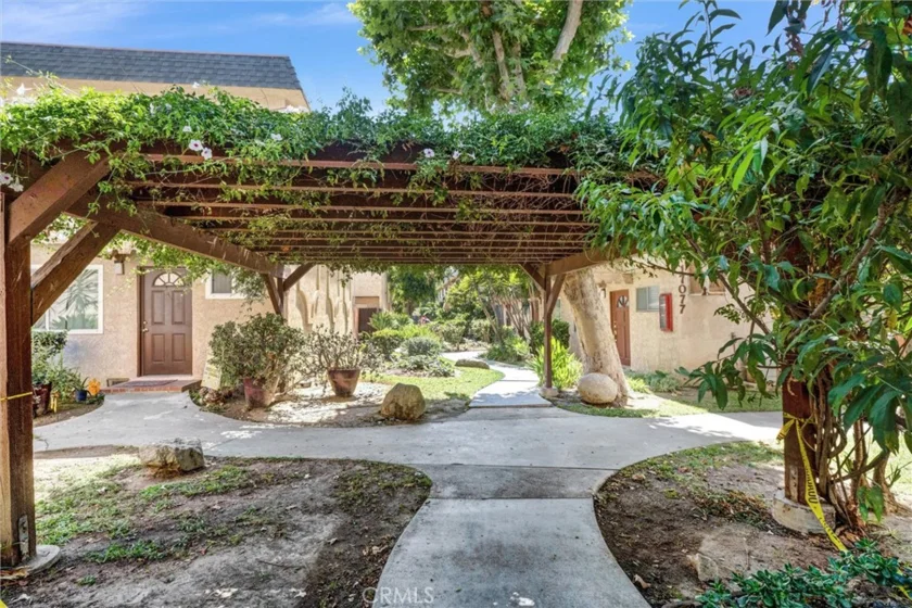 17061 Roscoe Boulevard #2 photo 25