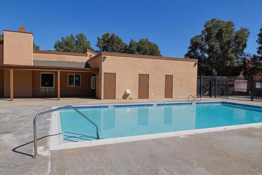 1051 Rock Springs #120 photo 14