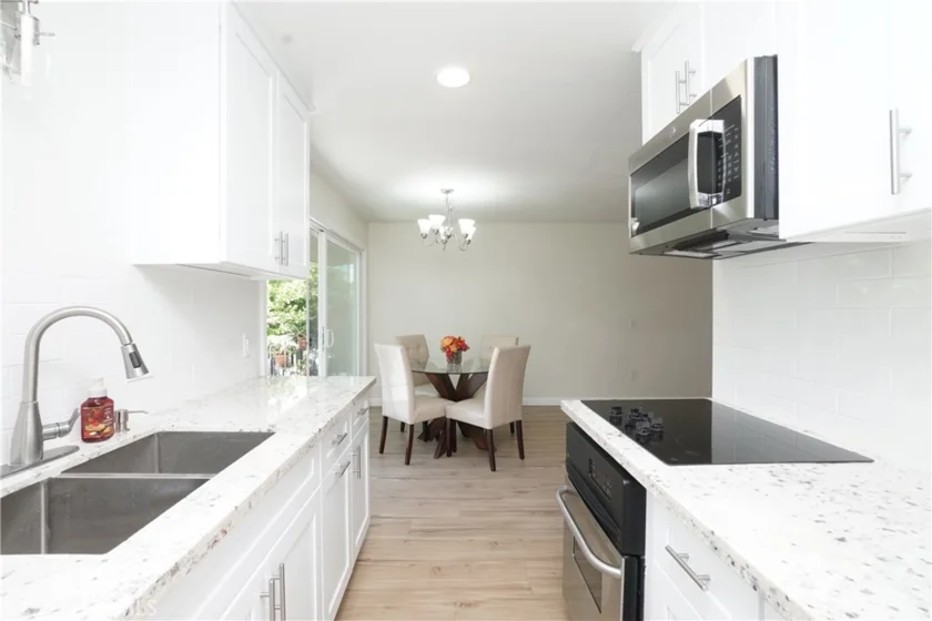 1405 E 1st #10 photo 9