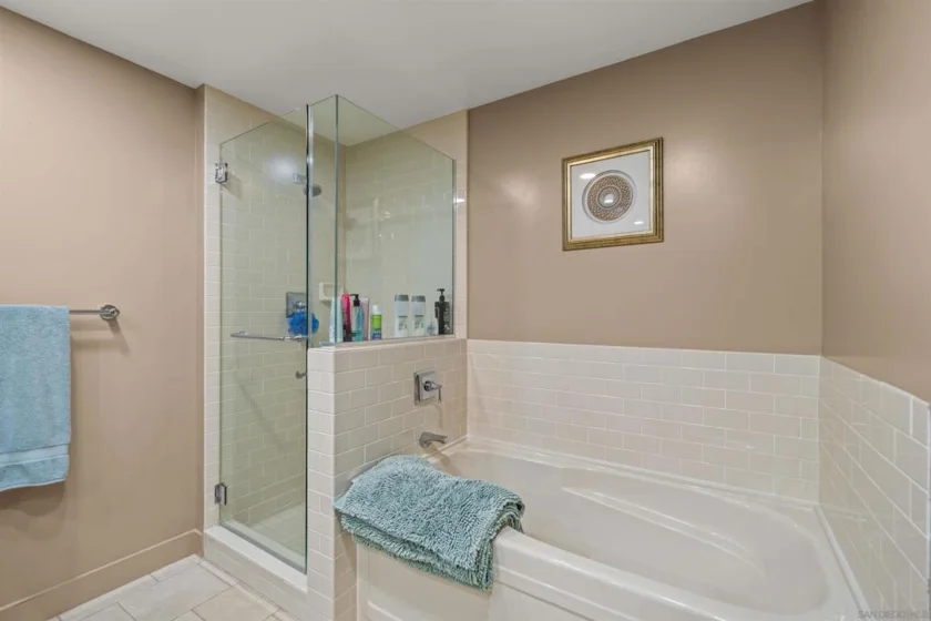 700 W Harbor Drive #805 photo 23