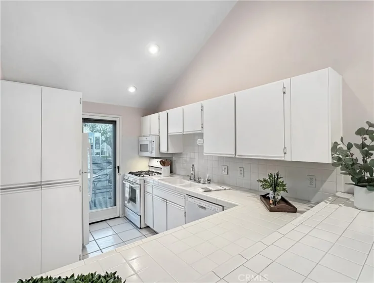 24471 Lantern Hill #D photo 7