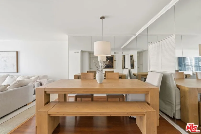 10751 Wilshire Boulevard #1206 photo 13