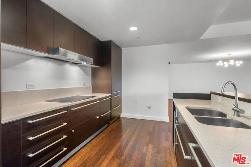 6250 Hollywood Boulevard #4E photo 30