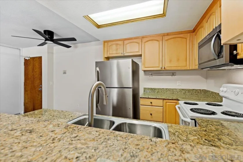 2950 Broadway #16 photo 10