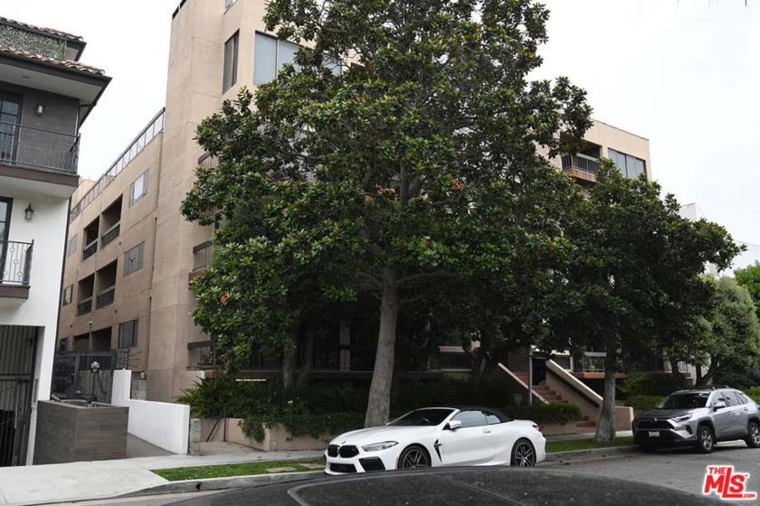 1870 Kelton Avenue #101 photo 1