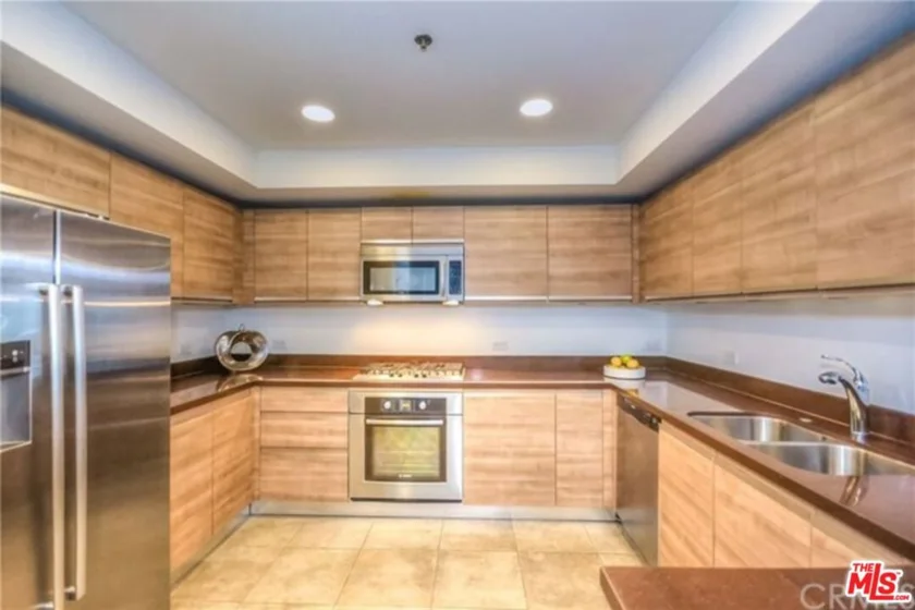 3785 Wilshire Boulevard #908 photo 12