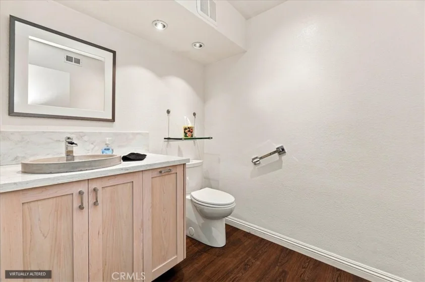 440 Elsmere Drive photo 20
