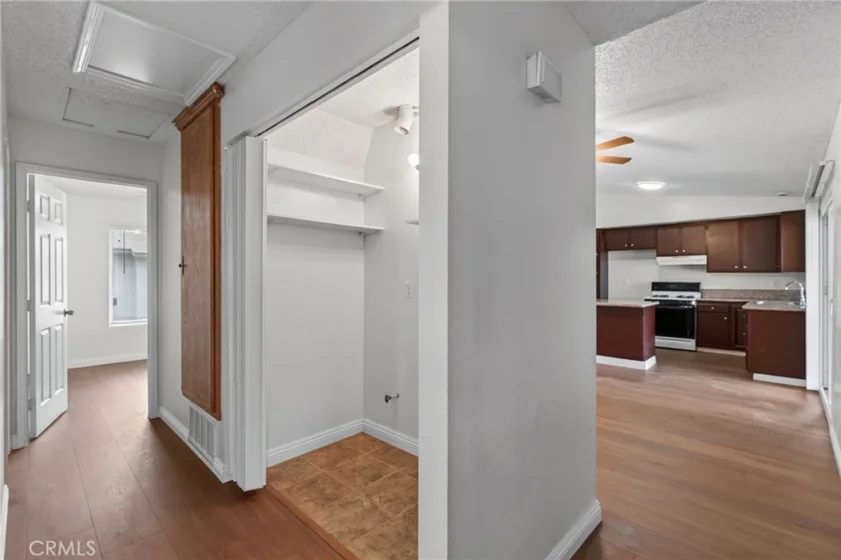 6377 La Mirada Way photo 20