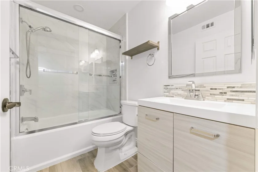 64 N Mar Vista Avenue #327 photo 11