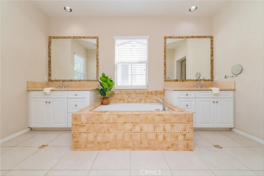 255 N Santa Maria Street photo 24