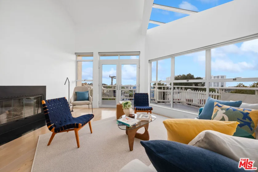 2913 3rd Street #304 photo 8