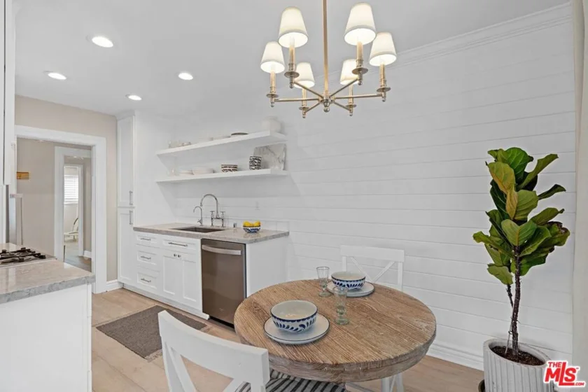 1024 5th Street #6 photo 3
