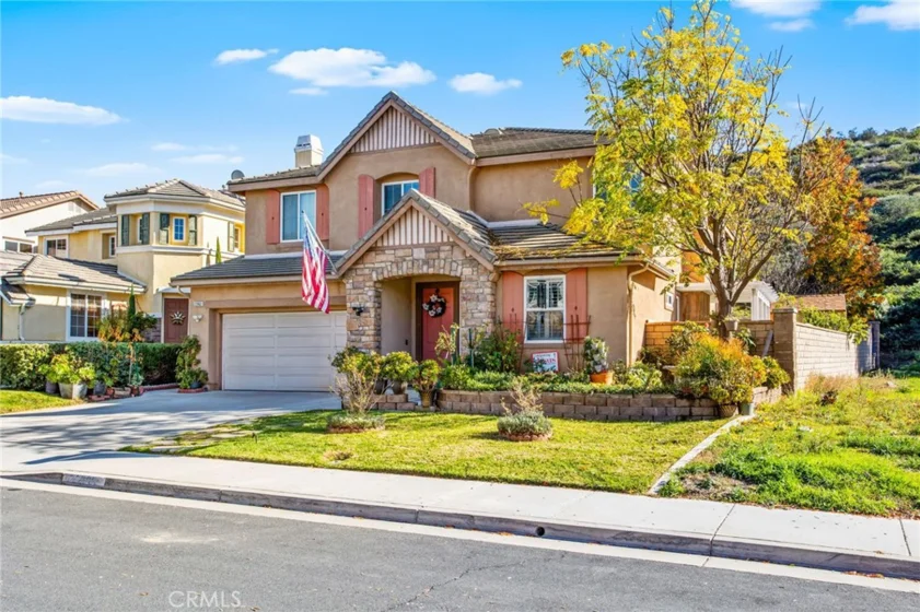 22862 Montanya photo 54