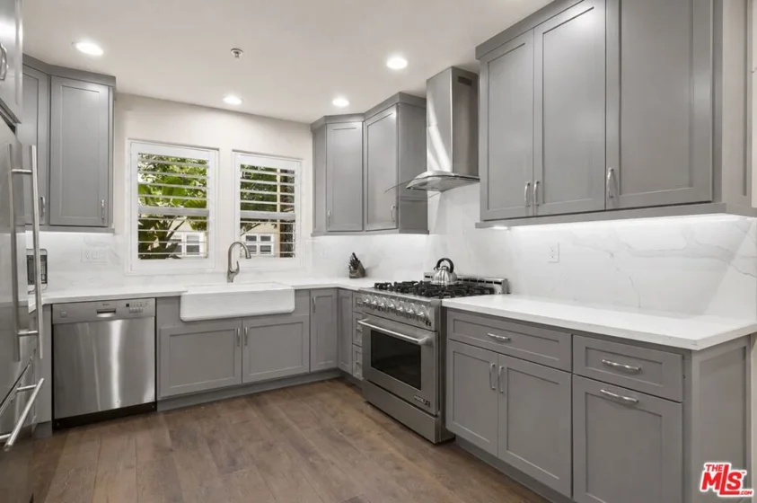 1050 N Edinburgh Avenue #103 photo 3
