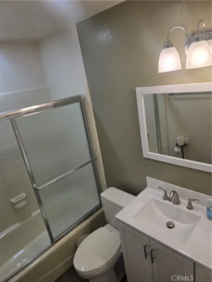 335 N Adams #106 photo 13