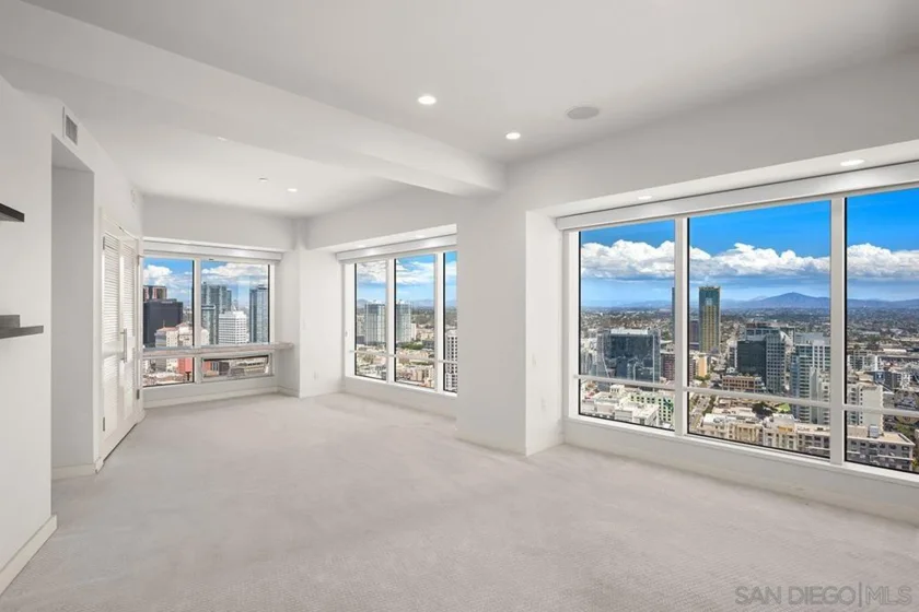 100 Harbor Drive #3504 photo 41