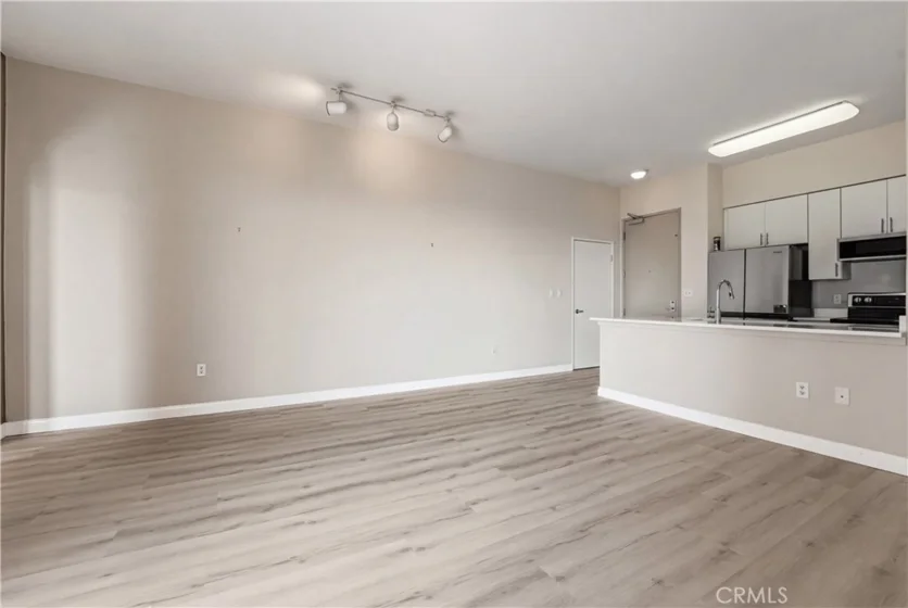 488 E Ocean #1518 photo 8
