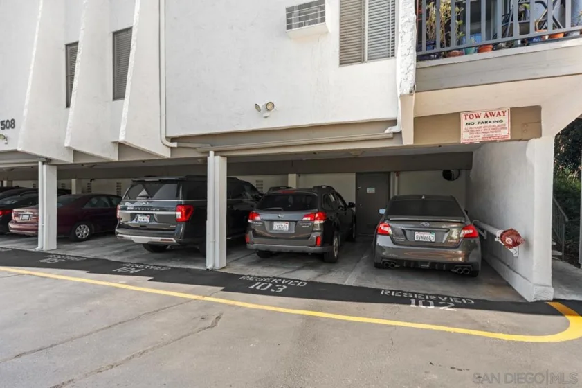 7508 Parkway Drive #105 photo 28