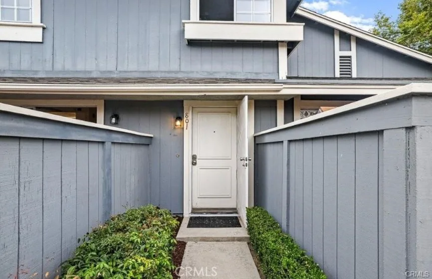 801 Yankee Point Way photo 2