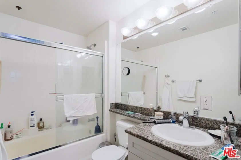100 S Alameda Street #204 photo 36