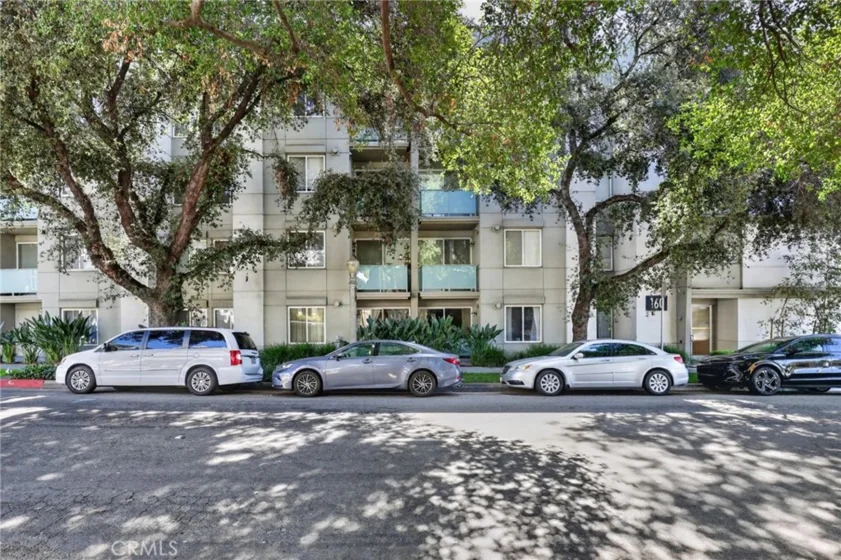 160 S Hudson Avenue #111 photo 3