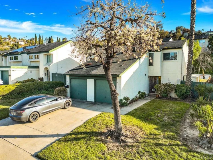 8923 Ildica Street photo 1