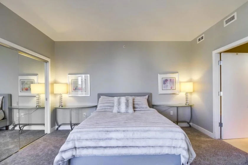 700 W Harbor Drive #1406 photo 15