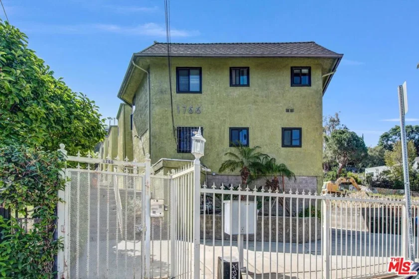 1766 Griffith Park Boulevard #1 photo 2