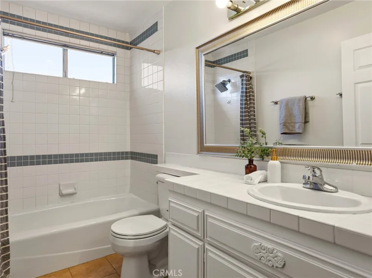 11044 Acama Street #302 photo 32