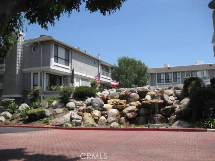 276 S Seneca Circle #46 photo 1