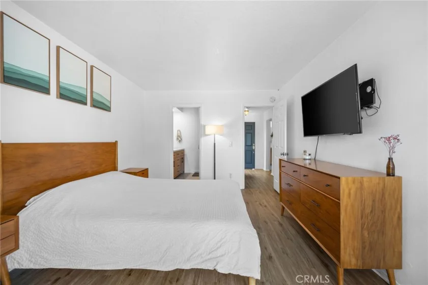 7841 Essex Drive #202 photo 20