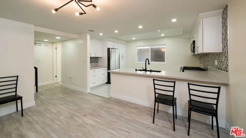 13206 Admiral Avenue #F photo 8