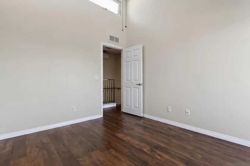 5252 Balboa Arms Drive #153 photo 14
