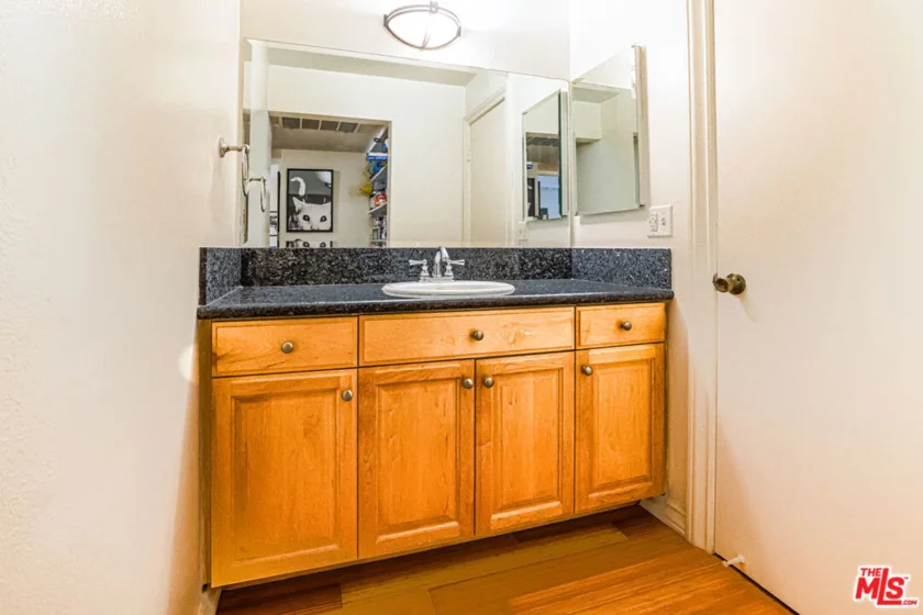 8105 Raintree Circle photo 10