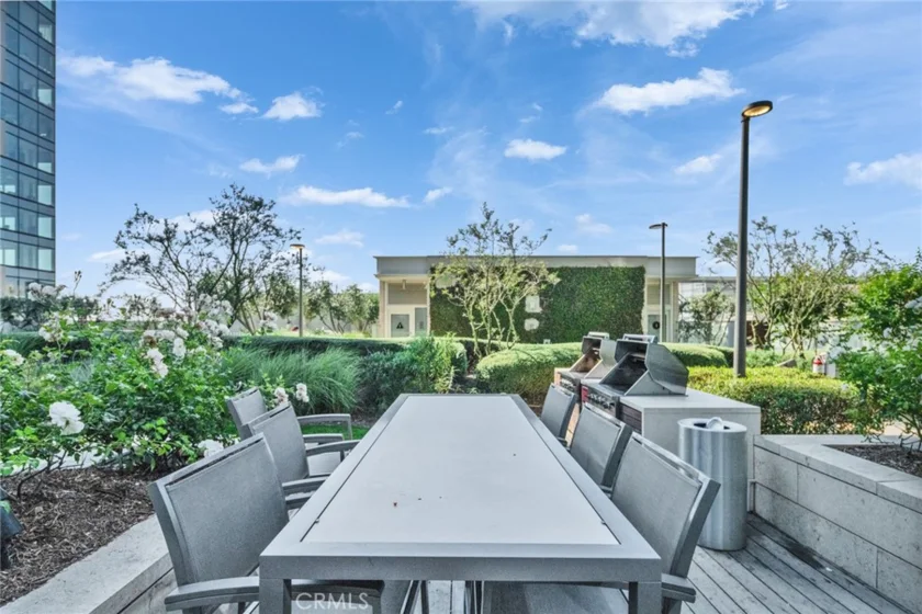 877 Francisco Street #805 photo 23