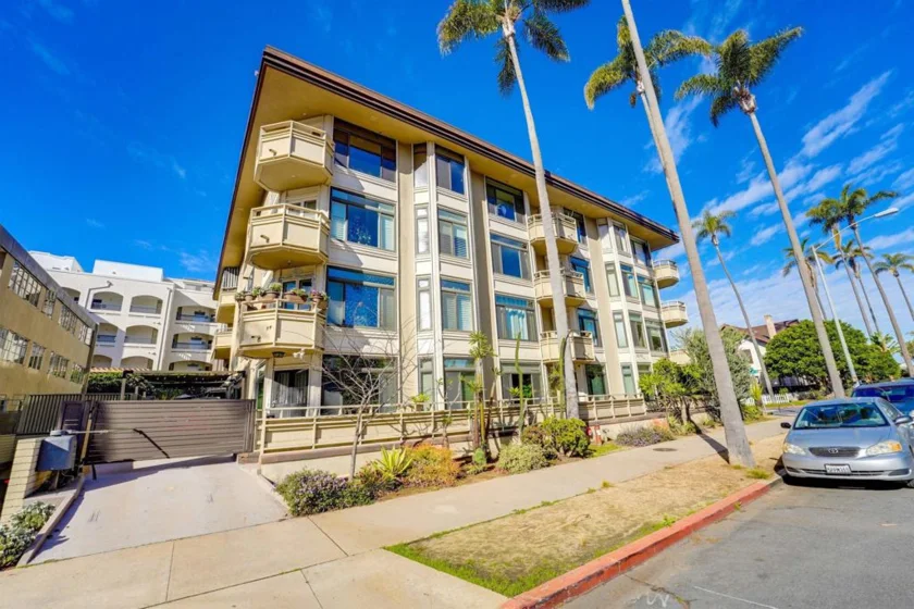 3290 6th Avenue #4E photo 1
