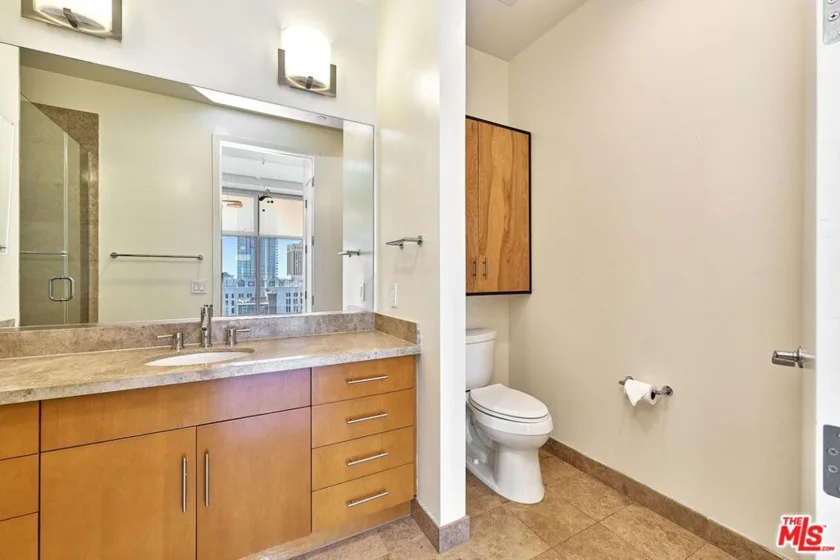 3223 W 6th Street #1005 photo 19