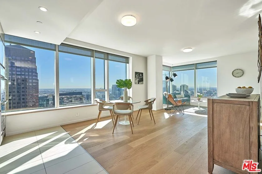889 Francisco Street #3703 photo 1