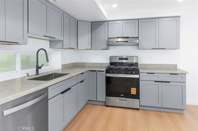 176 N Catalina Avenue #403 photo 6