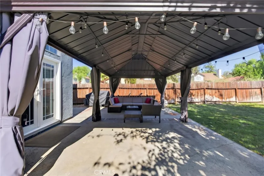 25998 Summer Dawn Court photo 32