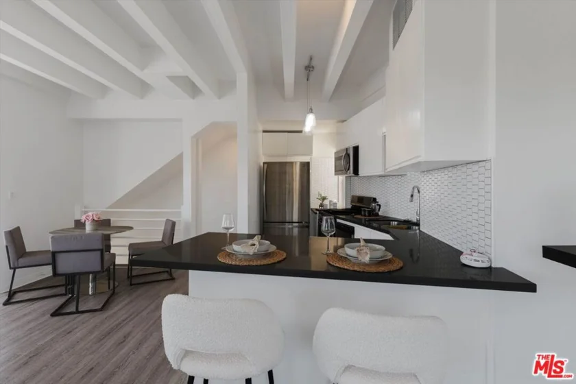 245 Hollister Avenue #1 photo 11