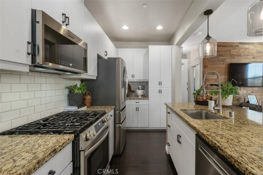 27859 Avenida Avila photo 14
