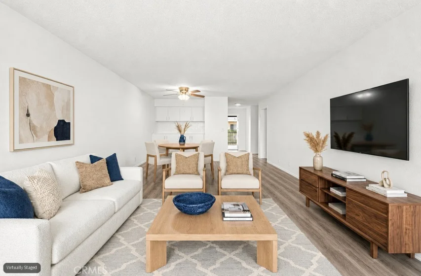 4505 California #402 photo 3