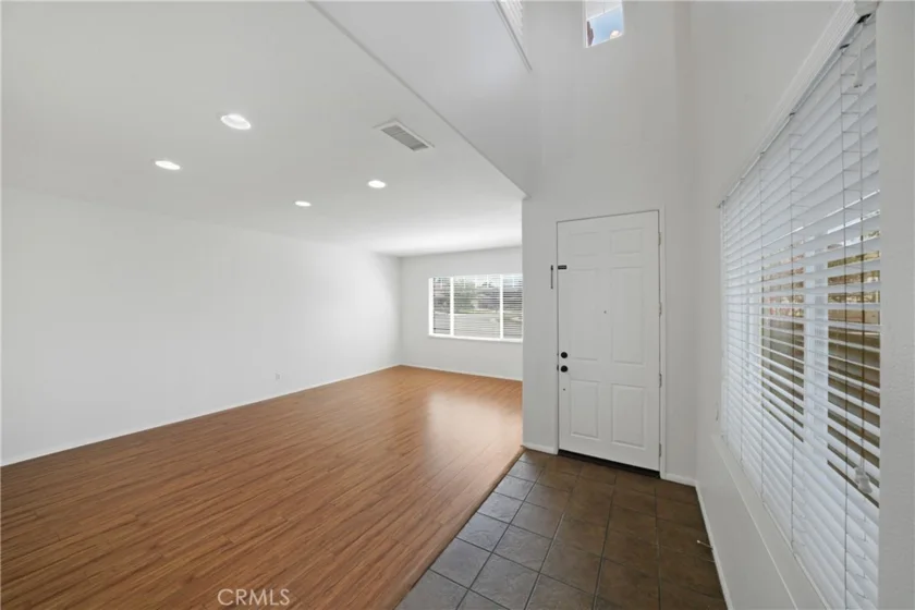 38090 Sherwood Street photo 6