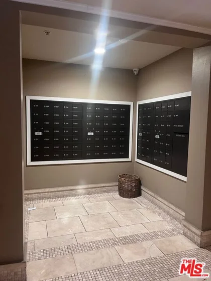 620 S Gramercy Place #339 photo 21