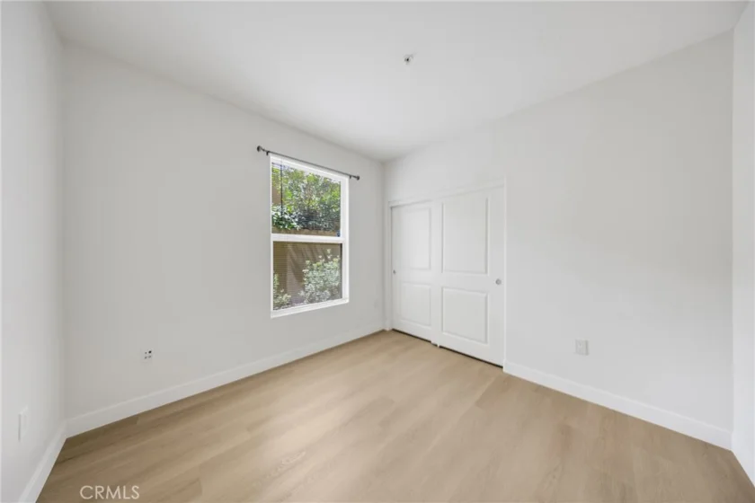 128 N Oak Knoll #111 photo 37