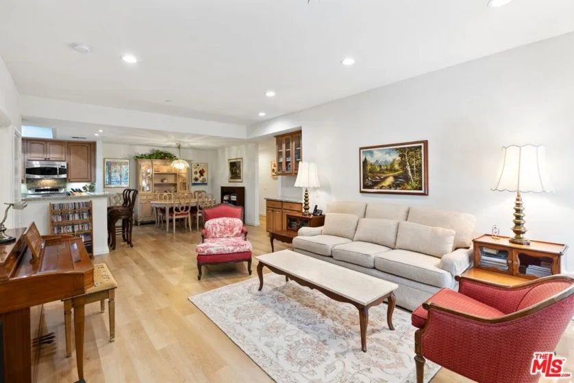 14630 Dickens Street #105 photo 8